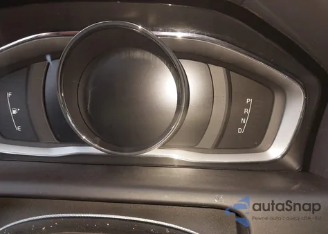 2017 Volvo Xc60 T6 Dynamic from USA, damaged, VIN YV449MRR6H2027877